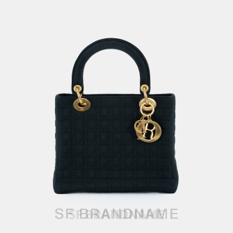 Chanel22S Tote Bag219,000 THB